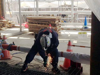 建築現場での軽作業